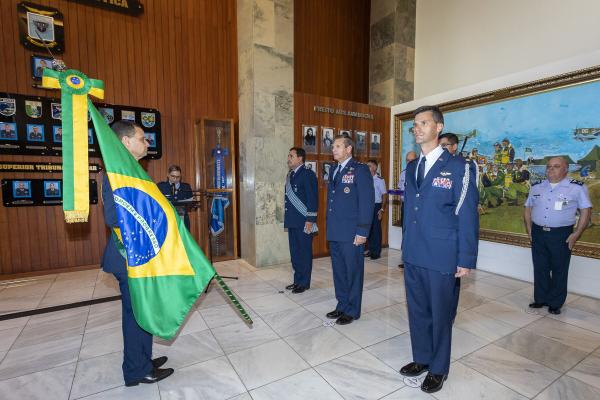 A solenidade foi realizada no Comando da Aeronáutica, em Brasília (DF), nessa segunda-feira (18/04)