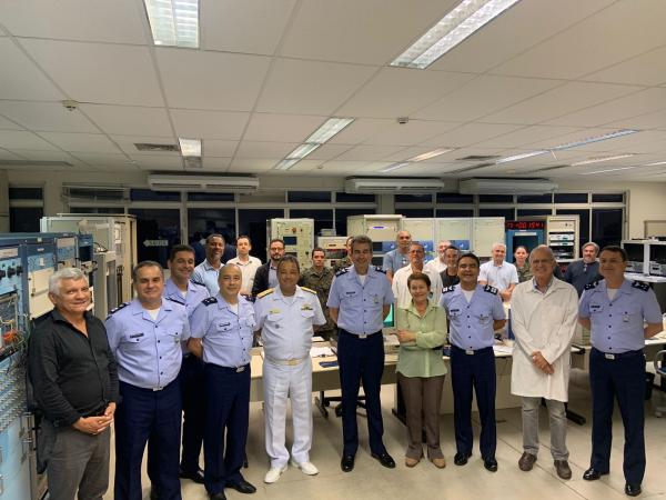 A comitiva acompanhou, da Estação de Telemedidas do Centro de Lançamento da Barreira do Inferno, o rastreamento do veículo ARIANE VA-257, lançado do Centro Espacial Guianês, localizado em Kourou, na Guiana Francesa