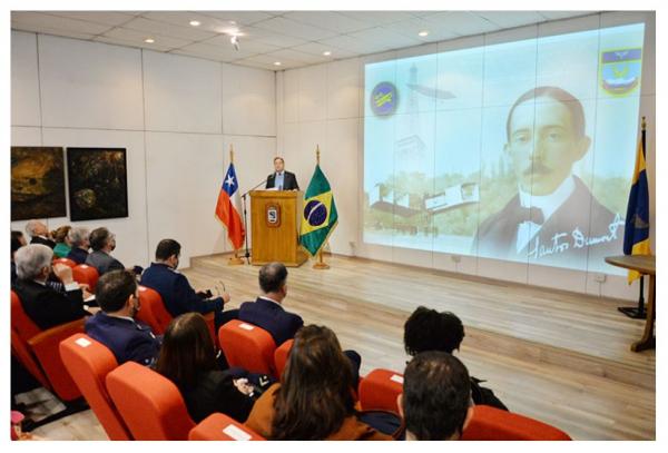 Lançamento ocorreu durante cerimônia alusiva aos 90 anos de falecimento do Pai da Aviação e Patrono da Aeronáutica brasileira