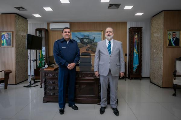 Encontro ocorreu nesta segunda-feira (08/08), no Comando da Aeronáutica, em Brasília (DF)