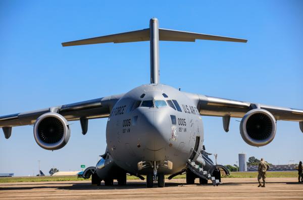 Cerca de 100 militares americanos chegaram, nesse final de semana, à Base Aérea de Campo Grande (BACG) para participar do exercício de guerra simulada promovido pela Força Aérea Brasileira (FAB)