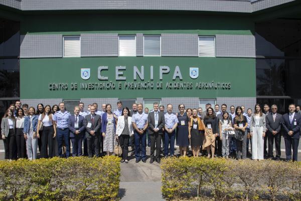 O objetivo da visita foi apresentar aos Advogados e Assessores da AGU a missão, a estrutura e o funcionamento do CENIPA