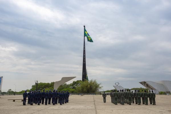 Evento foi realizado na manhã deste domingo (09/10), em Brasília (DF) e contou com sobrevoo de aeronaves