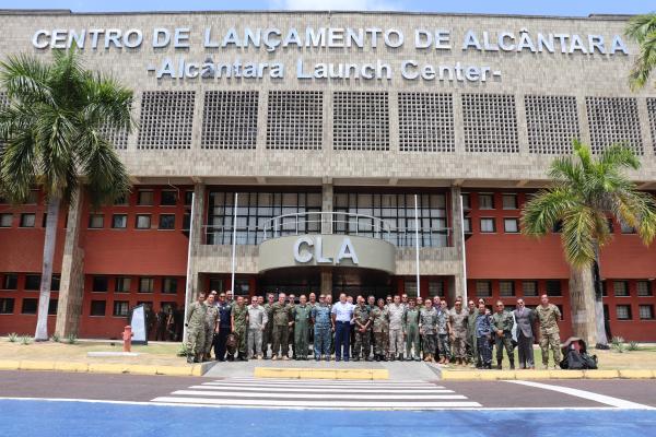 Oficiais estrangeiros tiveram a oportunidade de conhecer o Centro de Lançamento de Alcântara, o Centro de Lançamento da Barreira do Inferno e a Base Aérea de Natal