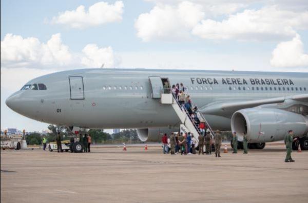 Ao todo, 210 passageiros oriundos da República Bolivariana da Venezuela foram transportados de Manaus para o Distrito Federal e para Santa Catarina