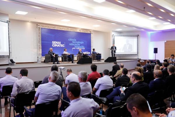 Evento aconteceu em Salvador (BA), durante Encontro do Grupo de Alto Nível em Aeronáutica