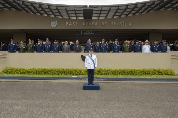 Em cerimônia militar realizada nessa quarta-feira (14/12), Oficial-General se despediu do serviço ativo