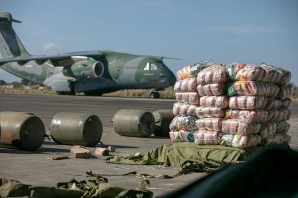 Operado pelo Esquadrão Gordo, desde o início da missão, o KC-390 já lançou 30 toneladas de suprimentos às comunidades indígenas 