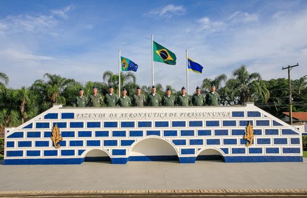 Comandante da Aeronáutica e membros do Alto-Comando realizam reunião, acompanham a rotina dos Cadetes e visitam instalações da Guarnição de Aeronáutica de Pirassununga