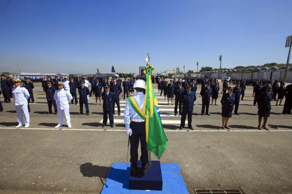Evento realizado na Base Aérea do Galeão, no Rio de Janeiro, marcou a imposição da Medalha Bartolomeu de Gusmão