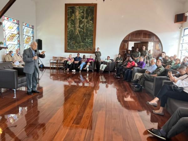 Evento tem como objetivo reconhecer homens e mulheres que vestiram o azul com honra e dedicação