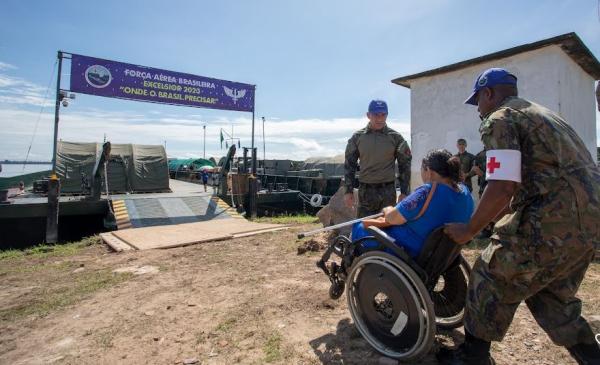 Balsas da FAB chegaram ao distrito na sexta (26/05) e o HCAMP realizou consultas até este domingo (28/05). Estrutura hospitalar agora segue para o município de Barcelos, no Amazonas