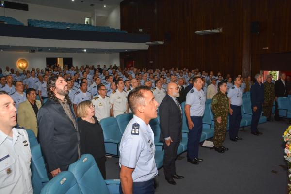 Seminário reuniu militares e civis para debater os propósitos da criação das Forças Espaciais 