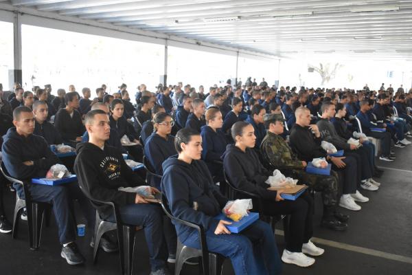 Turma Santos Dumont iniciou Curso de Formação de Sargentos 