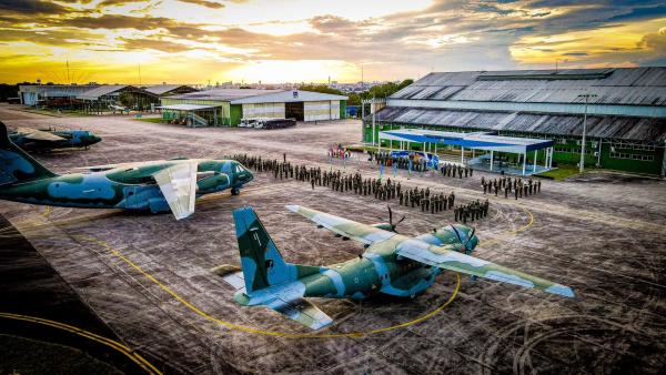 Na ocasião, também foi comemorado o aniversário de 40 anos do Sétimo Esquadrão de Transporte Aéreo (7º ETA) - Esquadrão Cobra