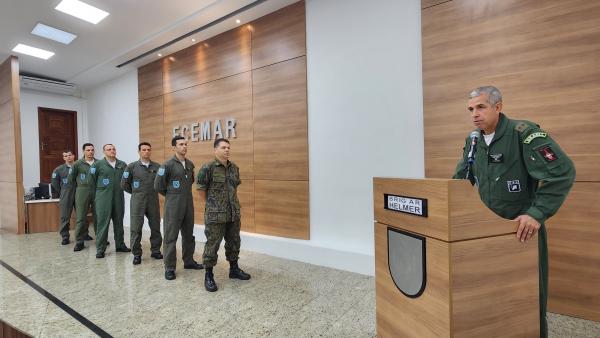 O Exercício visa preparar oficiais-alunos para o trabalho conjunto entre as Forças Armadas Brasileiras