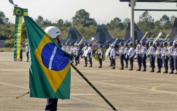 Cidade do Avião celebra 150 anos do Pai da Aviação