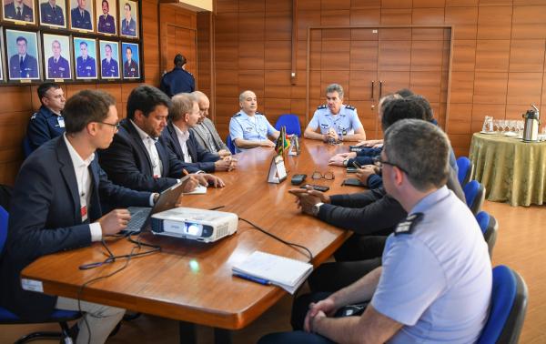 Encontro fortalece relações no segmento espacial entre Brasil e Alemanha