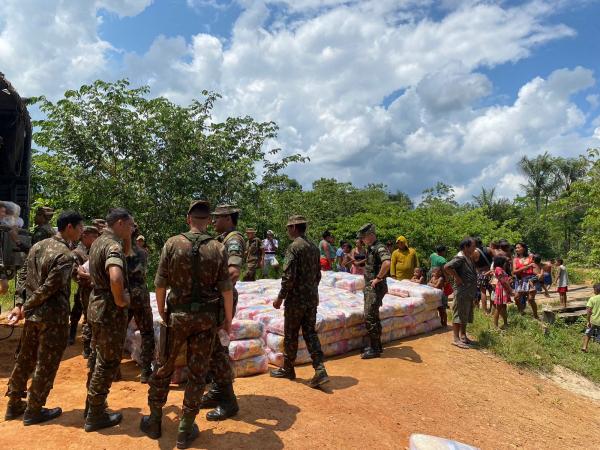 Desde o início do ano, FAB ajudou a transportar, lançar e distribuir cerca de 600 toneladas de alimentos na região