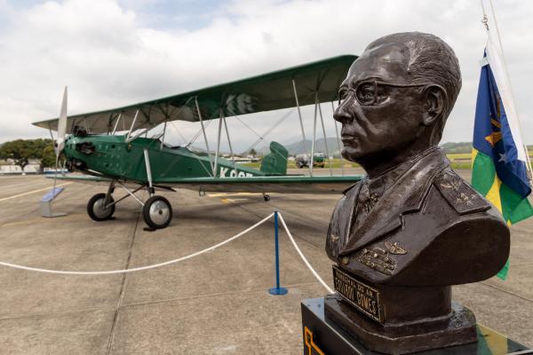 Patrono da Força Aérea Brasileira foi homenageado na Base Aérea dos Afonsos