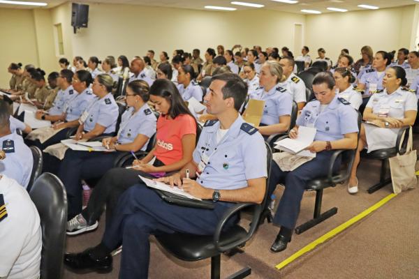 O evento foi marcado por palestras, atividades em grupo e exposição de trabalhos acadêmicos