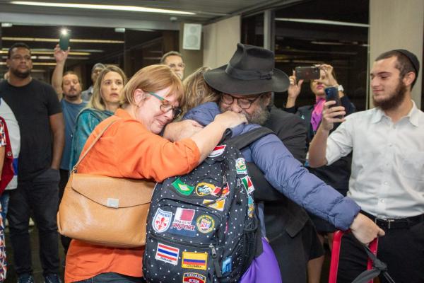 Desembarque ocorreu no Aeroporto Internacional Tom Jobim, no Rio de Janeiro - Galeão