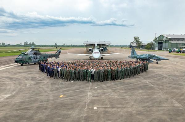 Ao todo, participam do treinamento mais de 1200 militares das Forças Armadas e cerca de 30 aeronaves 