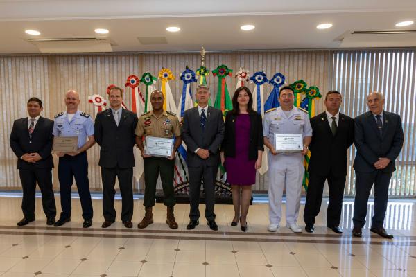 A solenidade aconteceu nesta quinta-feira (23/11). Na ocasião, também foi realizada a entrega de diploma de Colaborador do Projeto