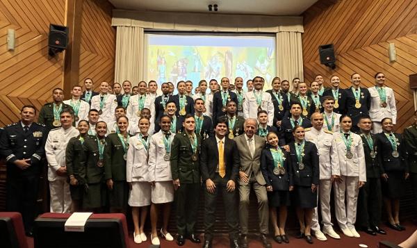 Sargentos do Programa de Atletas de Alto Rendimento foram homenageados em cerimônia no dia 09/12