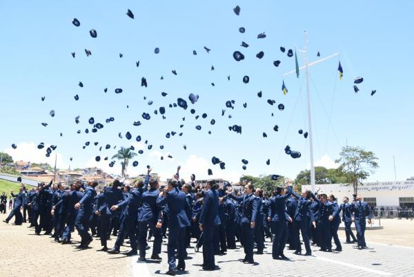 Cerimônia militar ocorreu nessa sexta-feira (15/12), em Barbacena (MG)