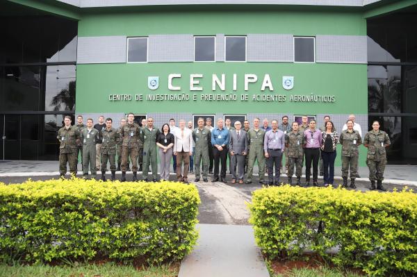 O curso contou com instrutores reconhecidos, nacional e internacionalmente, apresentando situações reais vivenciadas ao longo de suas experiências profissionais