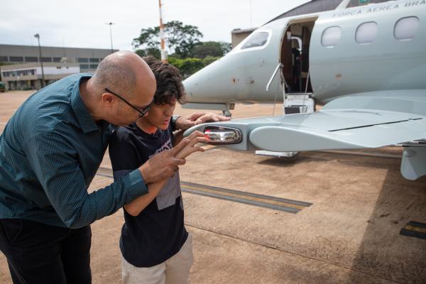 Áquila Raphá é portador da Síndrome de Fraser e nasceu sem os olhos