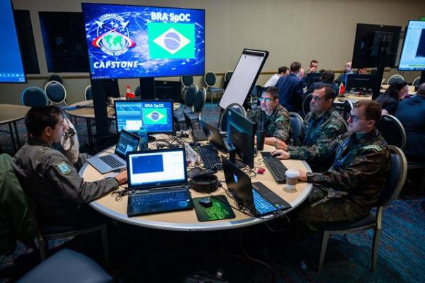 O Exercício contou com a participação de militares do Centro de Operações Espaciais do Comando de Operações Aeroespaciais