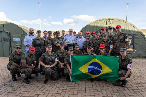 Solenidade de entrega da placa comemorativa ao cumprimento da missão foi realizada nesta quinta-feira (18/04)