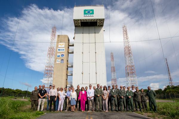  Comitiva visita Centros de Lançamento de Alcântara e da Barreira do Inferno