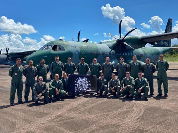 Foram duas semanas de intensas missões e formação dos pilotos do Esquadrão Onça e do Esquadrão Arara
