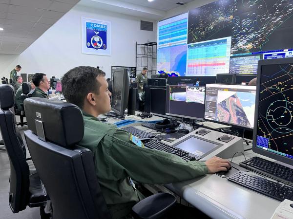  FAB realiza complexa coordenação aérea na Operação Taquari II