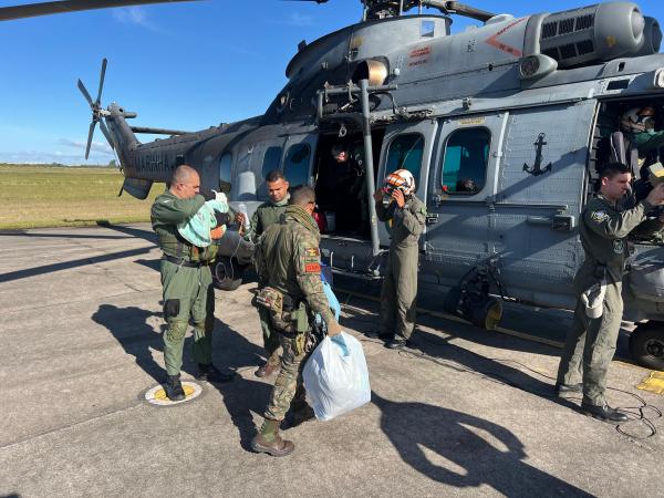 Transporte do paciente, um bebê de 4 meses, que necessitou de tratamento mais especializado, foi feito entre as cidades de Bagé (RS) e Pelotas (RS)