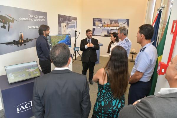 Apresentação do trabalho realizado pela IACIT no desenvolvimento de radades