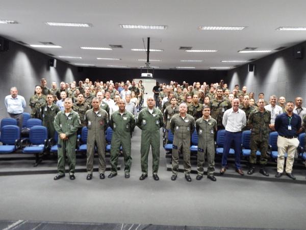 Visita Técnica reforça os laços para junto cumprirem a missão do institucional do DCTA Visita Técnica reforça os laços para junto cumprirem a missão do institucional do DCTA