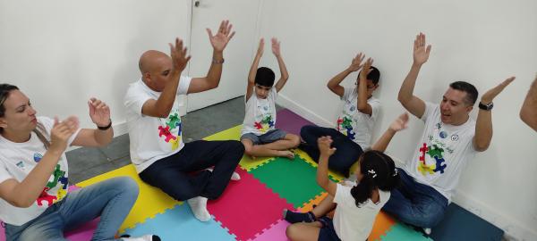 Projeto levou emoção e inclusão musical às famílias de militares Projeto levou emoção e inclusão musical às famílias de militares