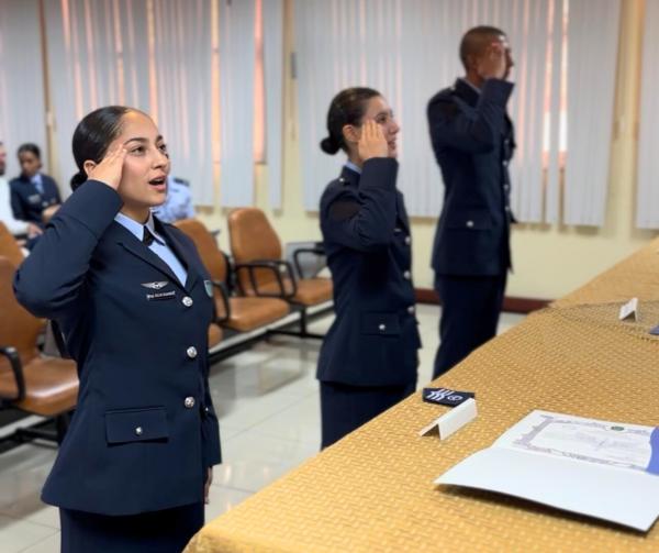 Cerimônia marca conclusão de formação militar e compromisso com a Pátria de 18 atletas Cerimônia marca conclusão de formação militar e compromisso com a Pátria de 18 atletas