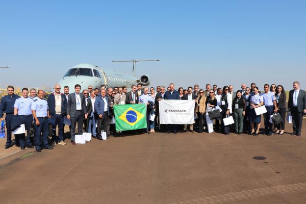 Objetivo foi fortalecer o relacionamento entre a Força Aérea Brasileira e o Poder Legislativo Objetivo foi fortalecer o relacionamento entre a Força Aérea Brasileira e o Poder Legislativo