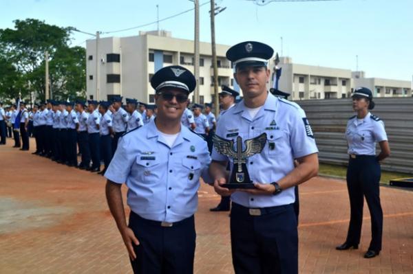Entrega de Prêmio ao Graduado Padrão