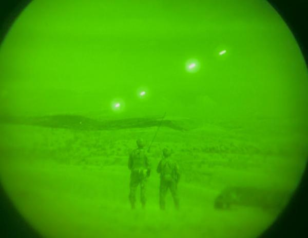 Equipamento é utilizado em situações de baixa luminosidade, no caso em missões de reconhecimento de terreno, identificação do alvo e orientação espacial das aeronaves