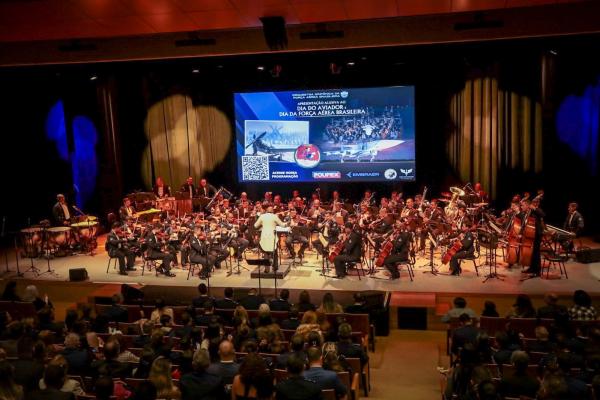 “Nero Moura — Lembrai-vos da Guerra!” emocionou o público e marcou as celebrações do Dia do Aviador e da Força Aérea Brasileira.