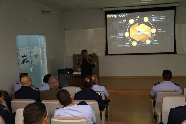 Neste ano, a celebração ganhou destaque com o Prêmio Nobel de Economia de 2025, que reconheceu o papel da inovação e da chamada destruição criativa