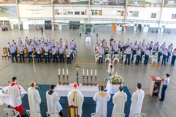 GUARNAE-MN realiza missa em ação de graças ao Dia da Força Aérea Brasileira