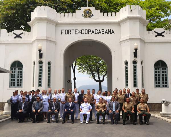 Evento reforça a integração entre Marinha, Exército e Aeronáutica na preservação da memória militar brasileira

