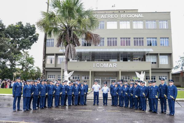 Turma ATLAS com o Cmt COMAR1 Maj Brig Ar Avellar e Chefe SEREP-BE, Cel Inf Neves